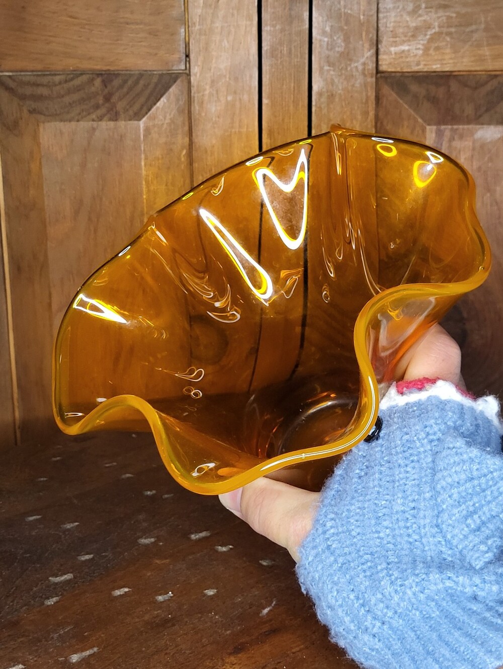 Amberina Glass Ruffle Vase - Picture 7 of 15